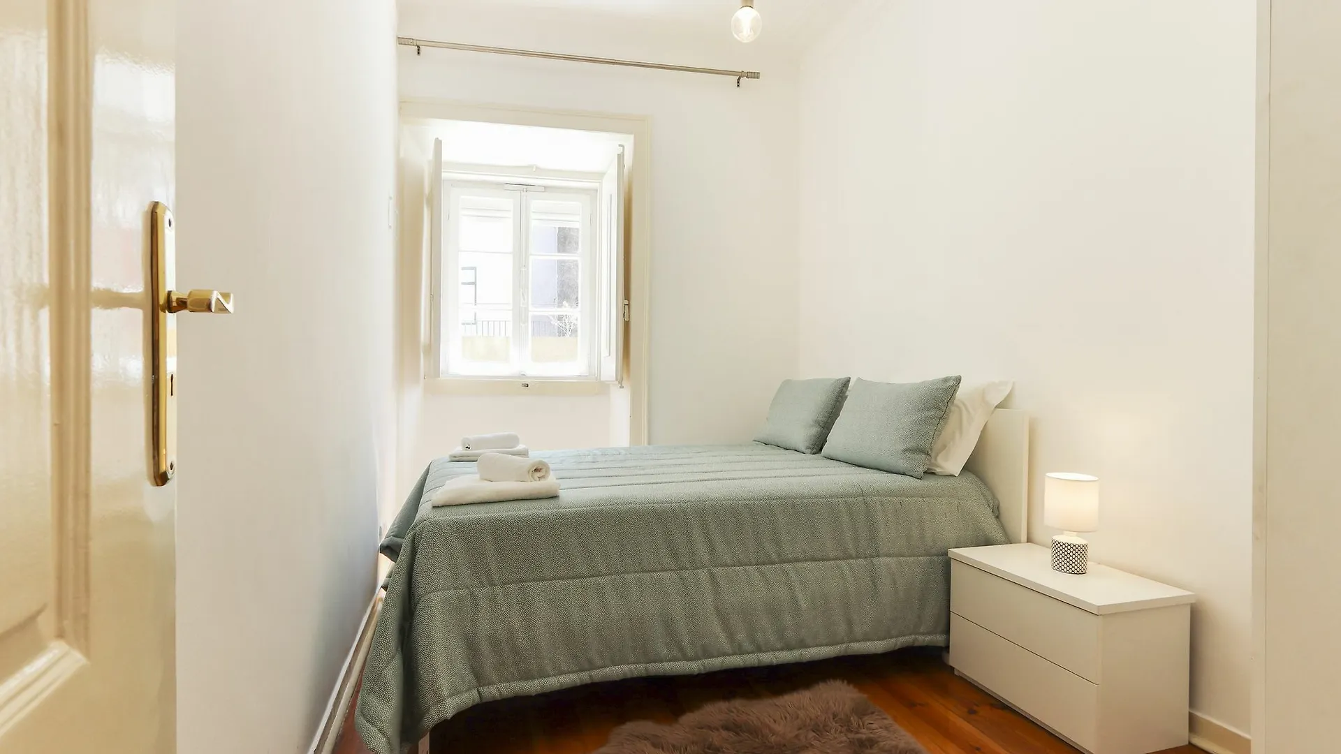 Mouraria Stylish By Homing Apartment Lisbon